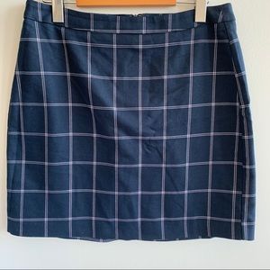 Perfect for spring mini-skirt